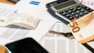 Regime fiscal em Portugal 2026: calculadora, euro e documentos