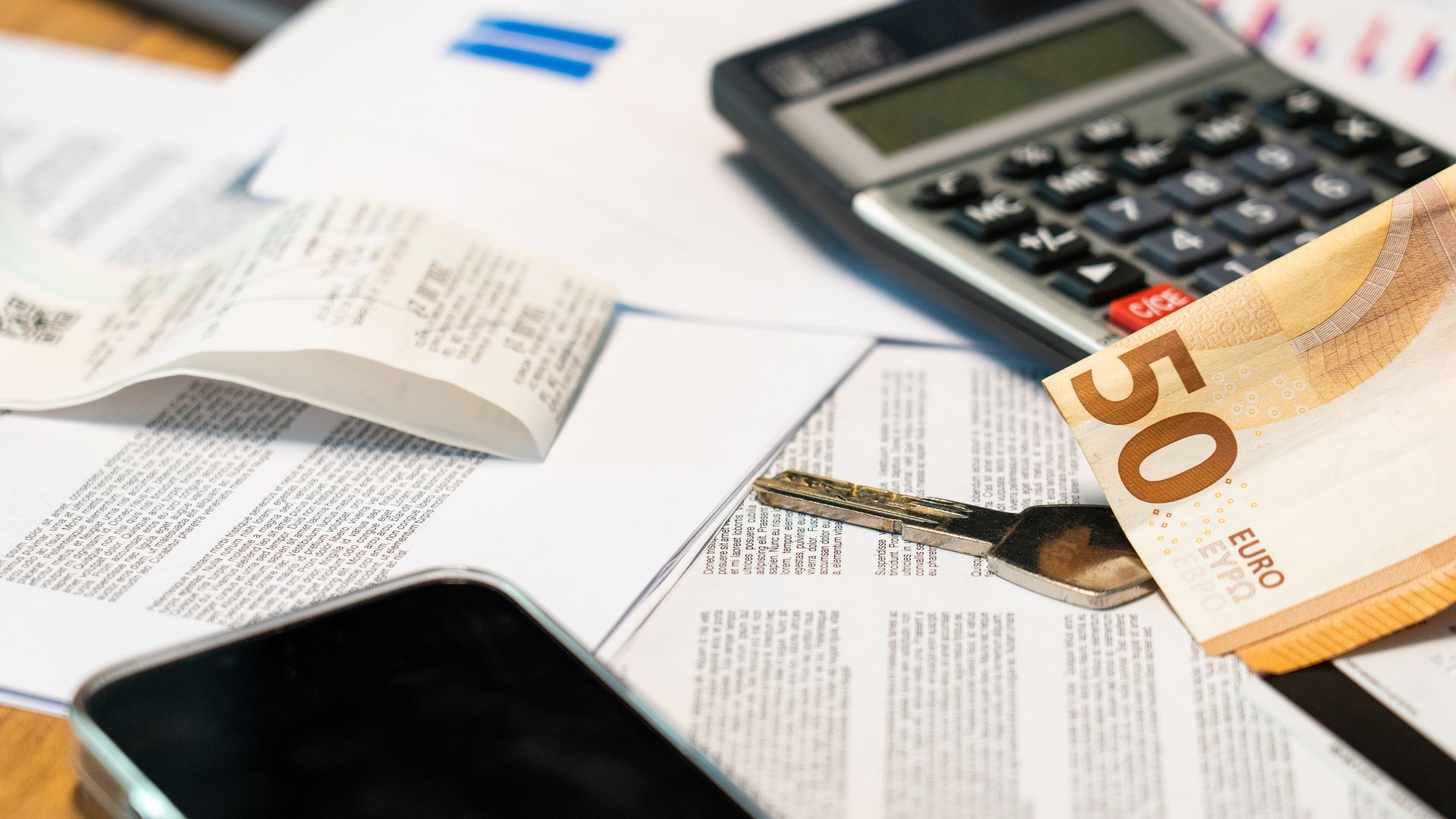 Regime fiscal em Portugal 2026: calculadora, euro e documentos